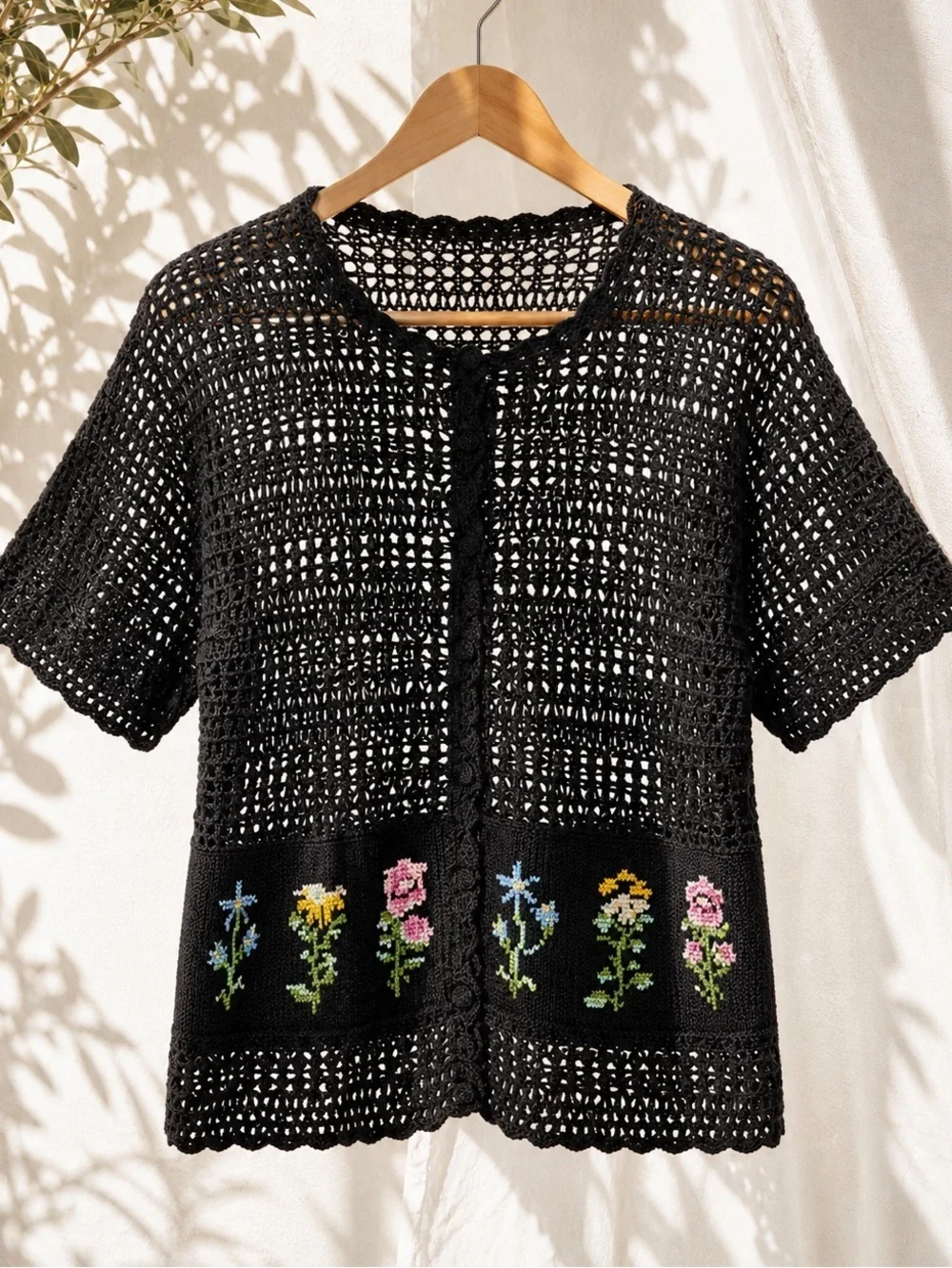 Vintage Black Open Crochet Floral Embroidery Cardigan Size M/L Cottagecore Boho